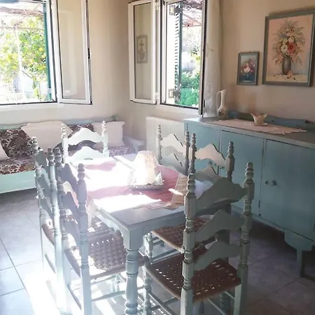 Grandma's Traditional Village House Casa vacanze